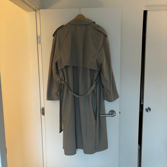 Vintage Tan Trench Coat - Picture 2 of 4
